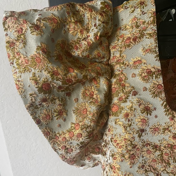 Momni Peplum Sunflower Top NWT - Picture 3 of 11